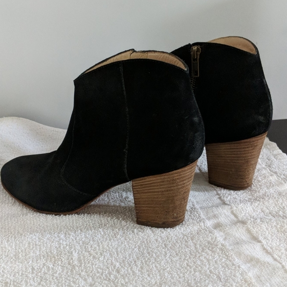 Club Monaco black suede side 9 zipper ankle Size 9 - Picture 13 of 16